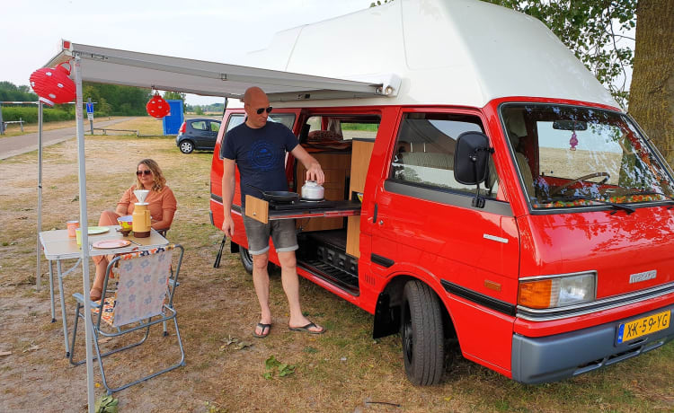 Camping-car de bus rétro super cool