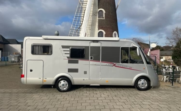 Hymer Exsis 562 - Lits simples - Climatisation - Lit rabattable - Régulateur de vitesse