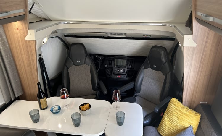 5p Adria Coral XL 670 SL uit 2020 (alkoof)