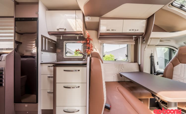 Spiksplinternieuwe mobilhome voor 4 personen