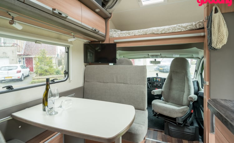 The Wheelhouse – 4p Knaus alkoof uit 2013