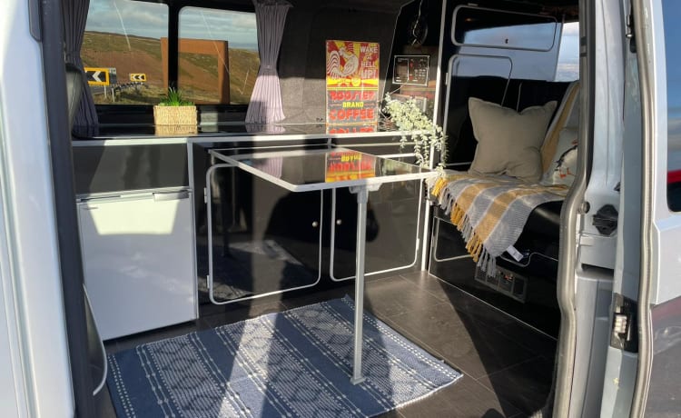 Jeff – 4-persoons Volkswagen campervan uit 2015