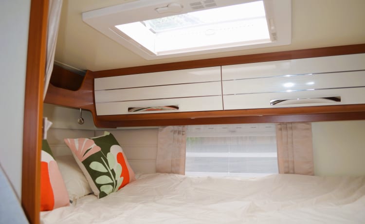 Clyde – 2020 4 berth Van ideal for any Family/Couple looking for a Luxury Roadtrip