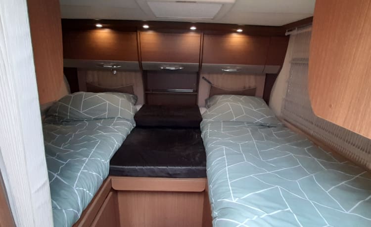 Luxe camper 4 personen automaat.