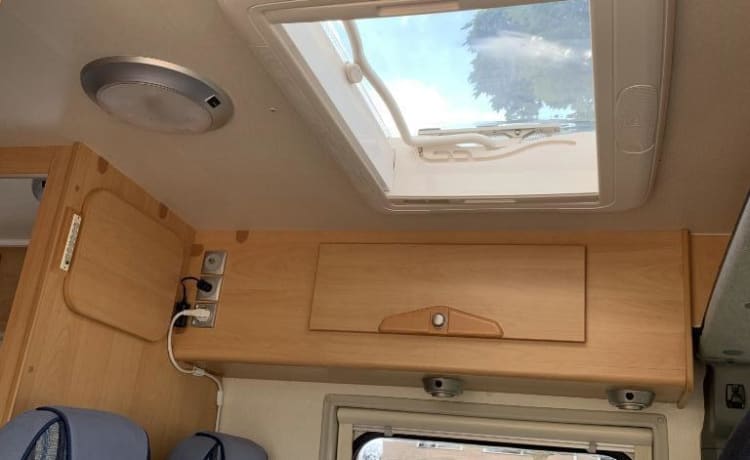 2p Adria Twin bus camper from 2007