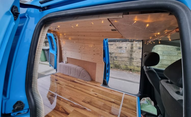 The Pickle Jar – 2 berth Volkswagen campervan from 2011