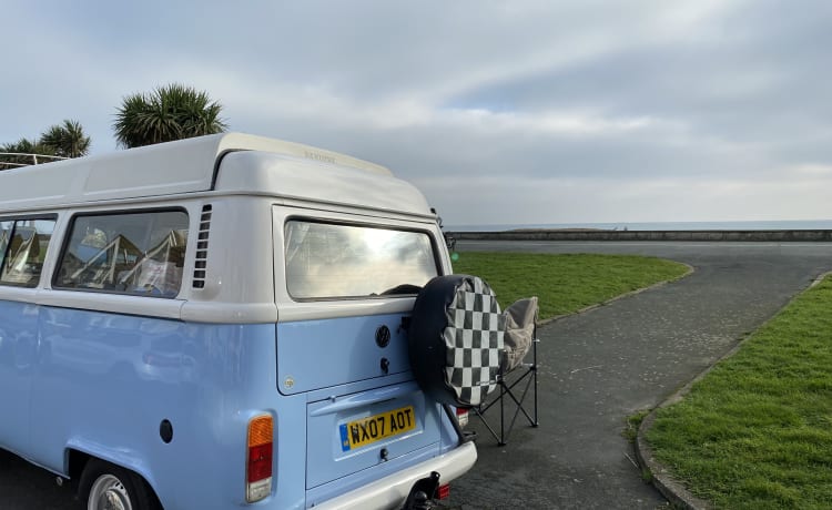 Bellathecamper – Bella - Classic Bay Window VW CamperVan in Showroom condition