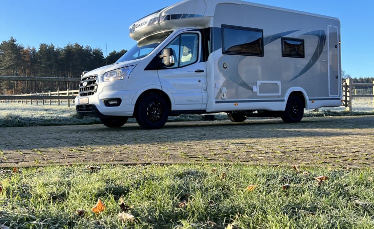 Luxe huis op wielen - Gloednieuwe Titanium 640 Chausson