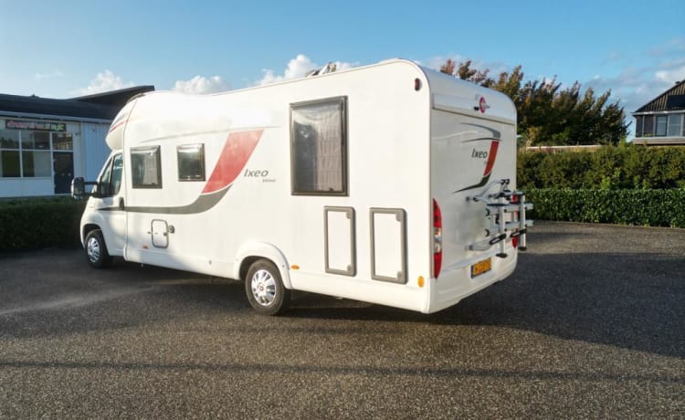 Bürstner/Fiat Ducato semi-integrated from 2016 with full leather upholstery.