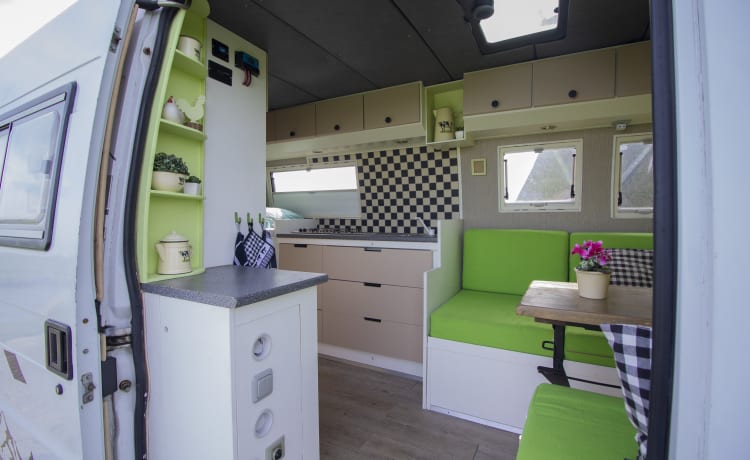 off-grid 2p Ducato buscamper