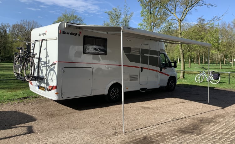 4 person Sunlight T69L from 2018