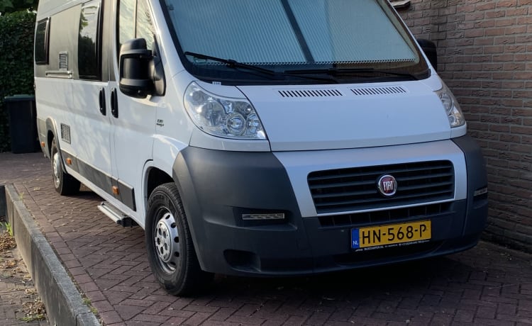 Knaus VanTourer 630 Buscamper uit 2015