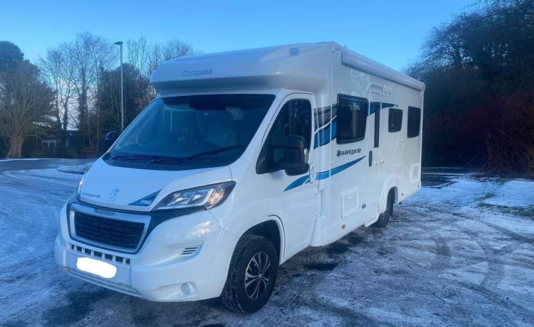 Stunning Compass Advantgarde 196