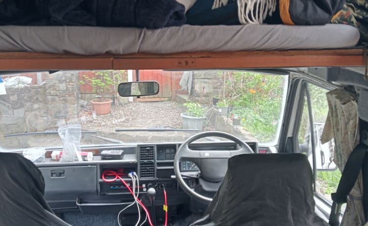 Betsy – 3 berth Other campervan from 1992