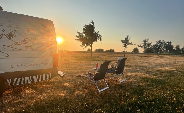 Camper Pioneer – Erleben Sie ein Abenteuer mit unserem Wohnmobil Camper Pioneer