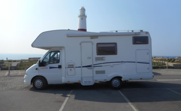 EASY 5 MOTORHOME HIRE JUST TURN UP AND GO