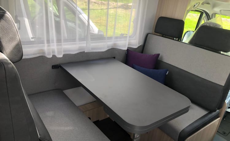 A70 DK – Camper SunLiving A70 DK Alkoven #Vacanze in famiglia