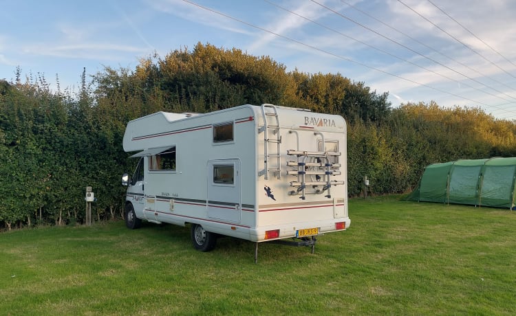 De Camper – Fijne Ruime Fiat Bavaria 7p met XL luik