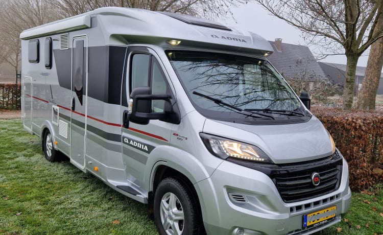 4p Adria Mobil semi-integrated uit 2020