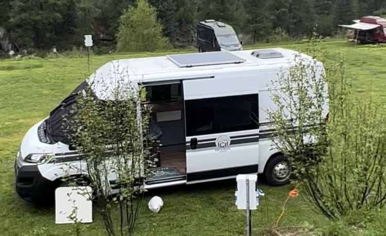 VanVenture – 3 berth Citroën campervan from 2022