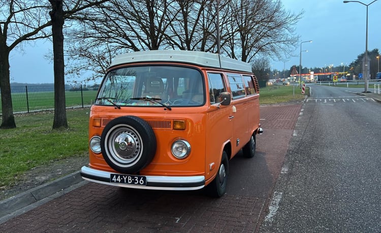 Orange  – Orange rétro tendance camping-car Volkswagen T-2