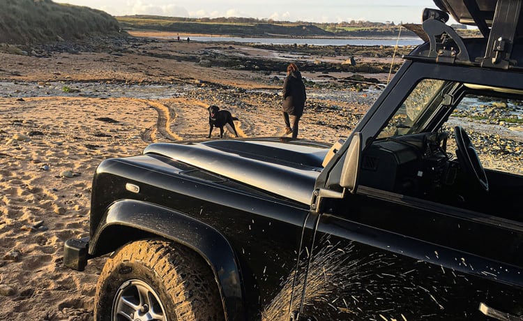 ARMSTRONG – Land Rover Defender 110 with Rooftop Tents & Awning | Fully Camp Ready