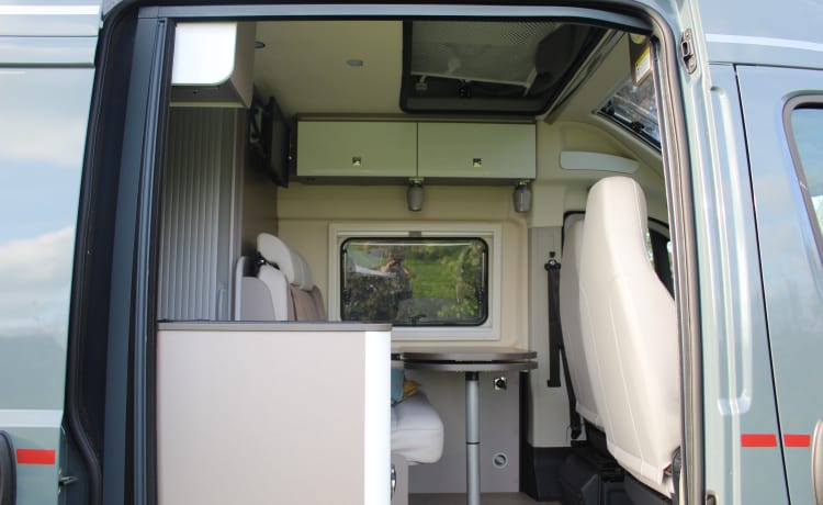 BleuJardin – Mobilvan Fiat Bürstner Eliseo C602 4 personen