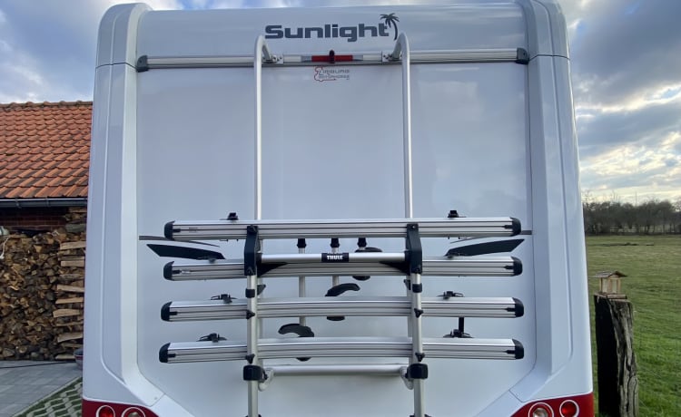 Sunlight camper adventure – Sunlight semi-intégré 4p à partir de 2021