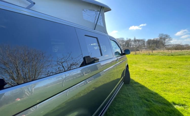 Bessie – Uitstekende 4 Berth 2021 VW T6.1 Campervan (Auto)