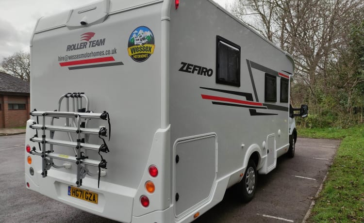 New 71 reg Roller Team 696 4 Birth Luxury Motorhome