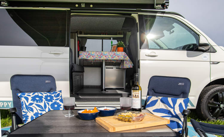 HappyWheel – 4p Volkswagen campervan from 2019