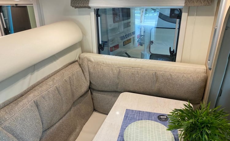 Luxury compact camper