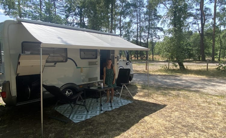 Start nu je avontuur! – 4p Hymer | Off-the-grid mogelijk!