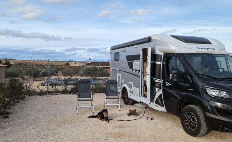 Luxe Sunlight T67 - automaat - heelijke luxe camper (2022)