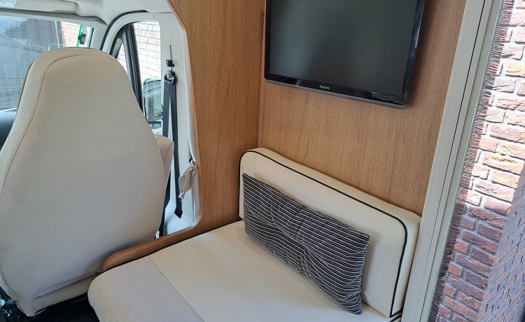 Camper semi-integrato Rimor 2p del 2017