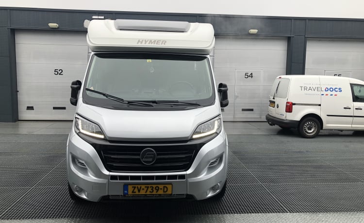 Automaat – Luxurious and well-maintained 2p Hymer semi-integrated from 2019 - Automatic