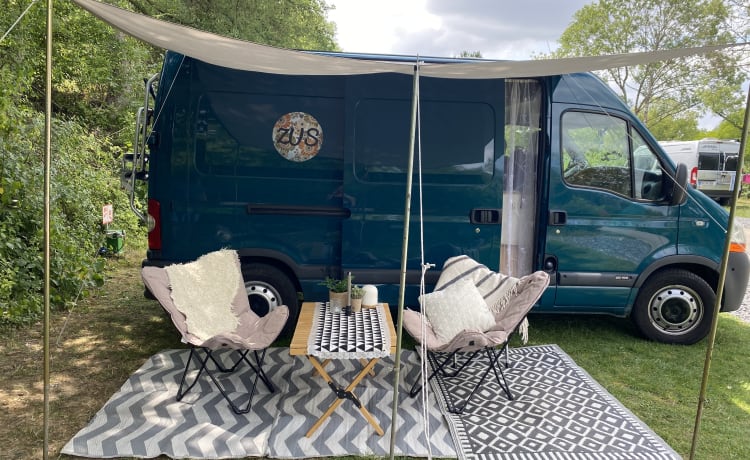 Zus – Hip camper van Zus. Very nicely decorated.