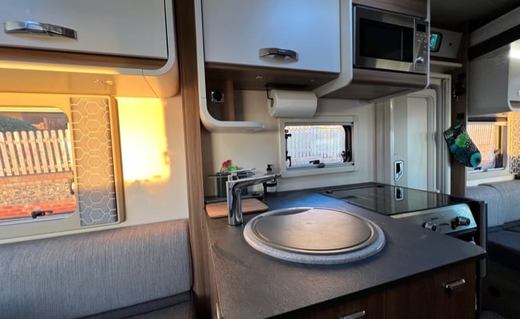 Taylor (Swift)  – Make Marvellous Motorhome Memories 