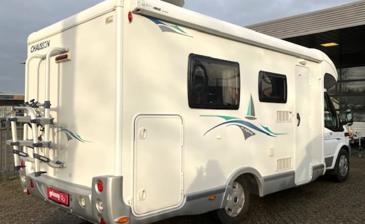 2p Chausson semi-integrated uit 2009