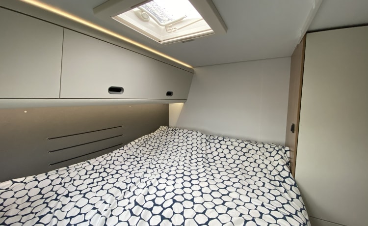 Coddiwomple – Adria Sunliving A75DP mit 6 Schlafplätzen