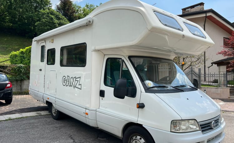 Laika Extra Lusso – Camper lusso 5.75 stelle ECO Sostenibile: Laika EcoVIP 2.1 goditi il via