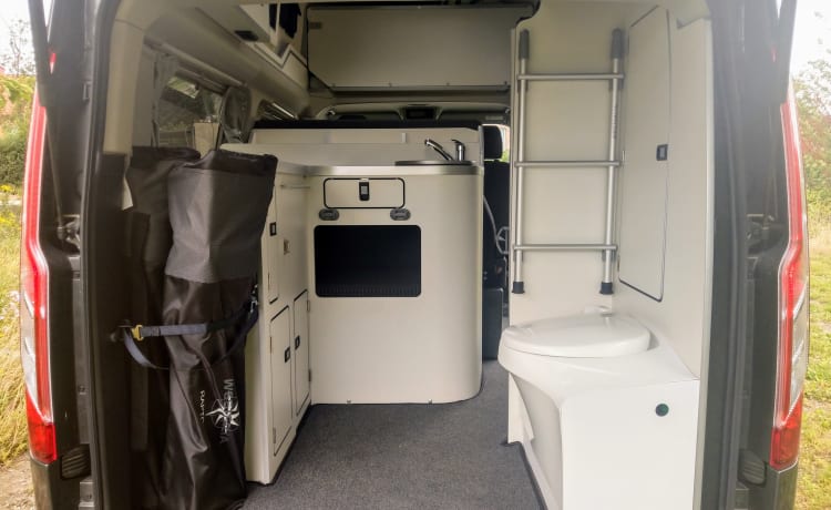 Camper compatto Westfalia Ford Nugget PLUS Automatico CON WC