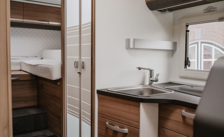 Adria 670-18 – 18. Luxe Adria Matric 670 SL voor 5 personen