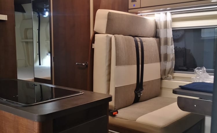 I-type – Nuovo camper per autobus con 4 posti letto fissi