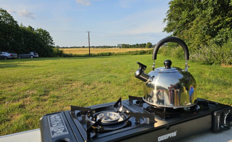 Lawrence – Land Rover auf dem Dach mit 5 Schlafplätzen aus dem Jahr 2007