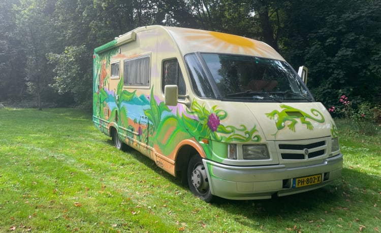 Kunstwerk op wielen – Festival camper