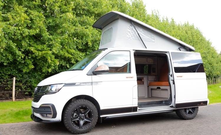 Harriette – Camper Volkswagen a 4 posti letto dal 2021