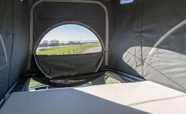 Stelvio – Super luxueux et nouveau California Coast, avec transmission automatique et toit de tente