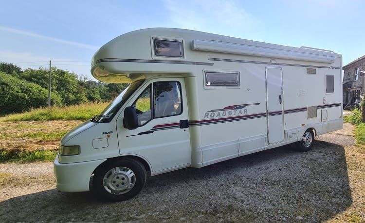 'Roadie' – 5 berth Lunar Roadstar