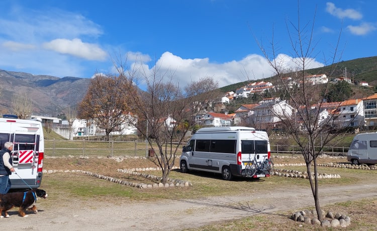 Hymer Grand Canyon bus camper